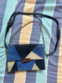 ZARA 幾何学模様のスエードショルダーバッグ