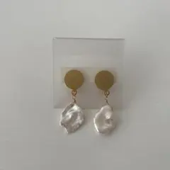 ジルバイジルスチュアート　イヤリングのサムネイル