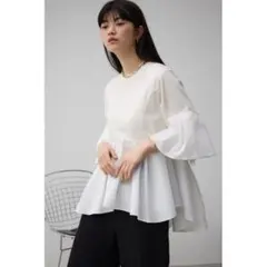 AZUL BY MOUSSY 袖フレアペプラムカットトップス o/wht