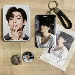 BTS V テテ 묶음 판매 カードケース 缶バッジ カード キムテヒョン