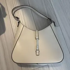 Mila Owen アイボリー　ショルダーバッグ