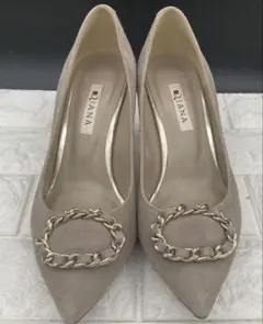 DIANA ダイアナ ポインテッドトゥ バックル ピンヒール スエード パンプス