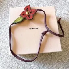 miumiu 赤 レザー ブレスレット 鳥チャーム miumiu 赤 レザー ブレスレット 鳥チャーム - メルカリ