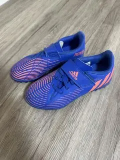 adidas PREDATOR サッカートレーニングシューズのサムネイル