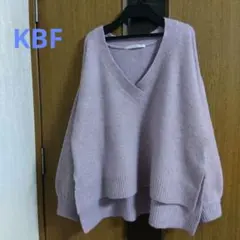 KBF アーバンリサーチ Vネックオーバーサイズ ボリューム袖