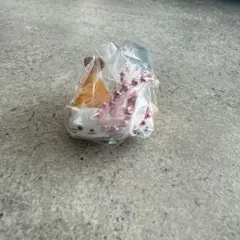 にゃんにゃんにゃんこ　サンエックスユニバースチャームつきグミ　グミ　チャーム