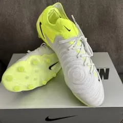 Nike スパイク　PHANTOM GX2 ELITE AG ＰＲＯ