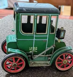 Item thumbnail for item ab93a950-fcd8-4174-ae27-742c8131e0d4