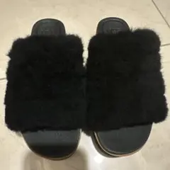 使用少　UGG australia ブラックファーサンダル 厚底　23.0