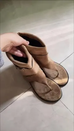 ベージュ スエード ショートブーツ