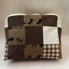 ハンドメイド 布製ポーチ 猫柄 パッチワーク