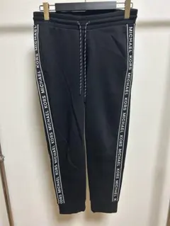 MONCLER ロゴ入り ブラック スウェットパンツ 12 anni MONCLER ロゴ入り ブラック スウェットパンツ 12 anni - メルカリ