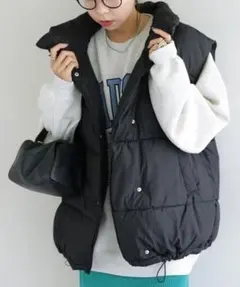 新品Discoatファイバーオーバーベスト中綿ダウンベスト黒ブラックディスコート