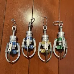 UFOキャッチャー アーム クレーンゲーム キーホルダー　青　黄色　緑