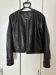 ブラックレザーショートジャケット