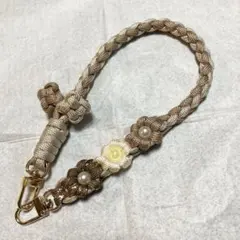 ナチュラル系 スマホストラップ ハンドストラップ パラコード お花 ハンドメイド