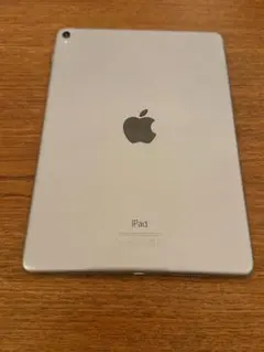 Item thumbnail for item 38630bfb-8cda-467d-9add-a6a58d06e0c3