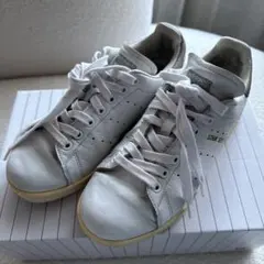 adidas スタンスミス