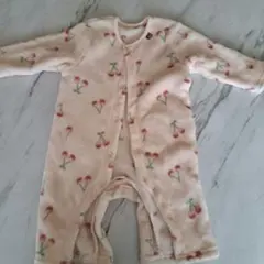 さくらんぼ柄 フリースロンパース 60-70cm