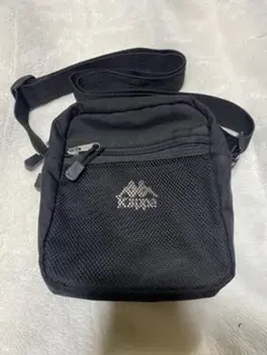 kappa カッパ　ショルダーバッグ　サコッシュ　黒のサムネイル