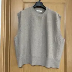 SELF+SERVICE ニットベスト ベージュ