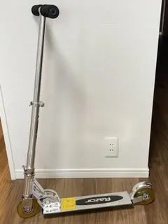 Razor 折りたたみキックボード 中古品　送料込み