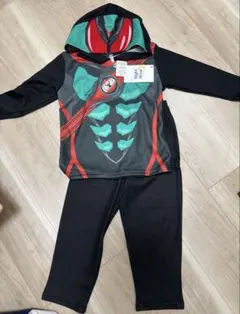 110サイズ　パジャマ　上下セット　仮面ライダーゼッツ　なりきり　仮面ライダー