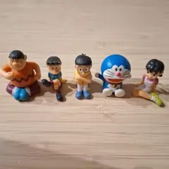 ドラえもん フィギュアセット 5体＋ドラえもん1体 - メルカリ