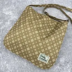 未使用級　デイリーラシット　クロスボディ　ショルダーバッグ　モノグラムのサムネイル