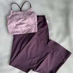 SUKALA ヨガフレアパンツ Sサイズのサムネイル