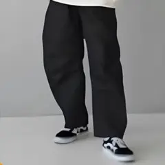 カーブシルエットジーンズ　ブラック