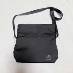【新品】HITCH HIKE MARKET ヒッチハイク ショルダーバッグ　黒のサムネイル