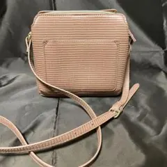 美品 ピンク×ワニ革系 ショルダーバッグ レディース