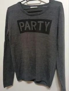 グレー PARTYプリント 長袖ニット