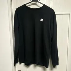 ノースフェイス　ロングTシャツＬ　黒　ワンポイントロゴのサムネイル
