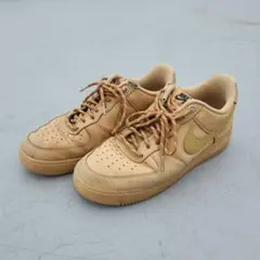 NIKE AIR FORCE 1 ベージュのサムネイル