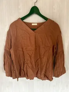 【159】earth music&ecology　ブラウス　S　ブラウン