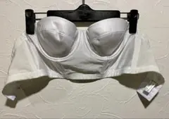 ELISIR ストラップレスホワイトブラ　B70