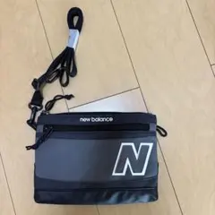 New Balance サコッシュ グレー