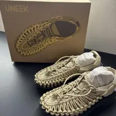 KEEN UNEEK サンダル ベージュのサムネイル