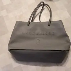 MARC JACOBS トートバッグ グレーのサムネイル