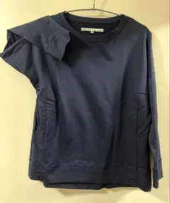 自由区　クラスラウンジ　トップス