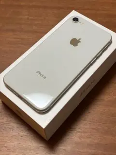 iPhone 8 シルバー（ホワイト）64GB SIMフリー 付属品付
