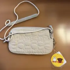 ミッフィー　キルトお財布ショルダー　アイボリー