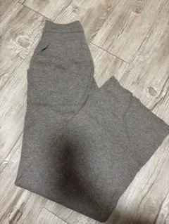 ウォッシャブルリブニットパンツ　ユニクロ　M ベージュ