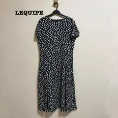 美品 LEQUIPE 総柄ワンピース 40 トリアセテート ブラックのサムネイル