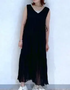 LOWRYSFARM クリンクルリボンノースリーブワンピース ブラック 美品のサムネイル