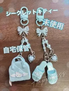 ハローキティ シークレットキーホルダー ミニチュアキルト 水色 ブルー