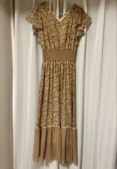 ジルバイジルスチュアート 花柄ワンピース イエローのサムネイル