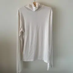 ホワイト タートルネック 長袖トップス